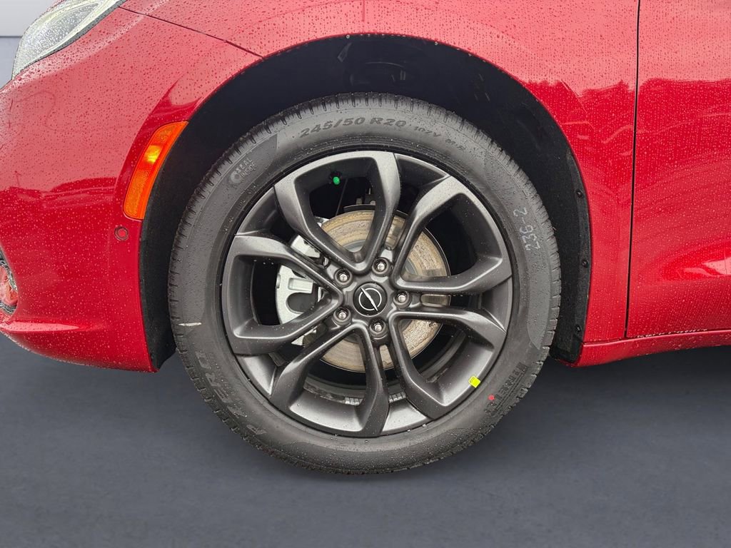 New 2026 Chrysler Pacifica Select image 9