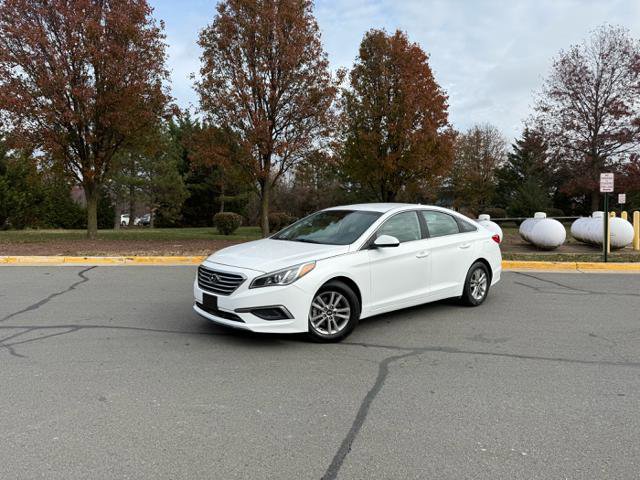 Used 2016 Hyundai Sonata SE image 1