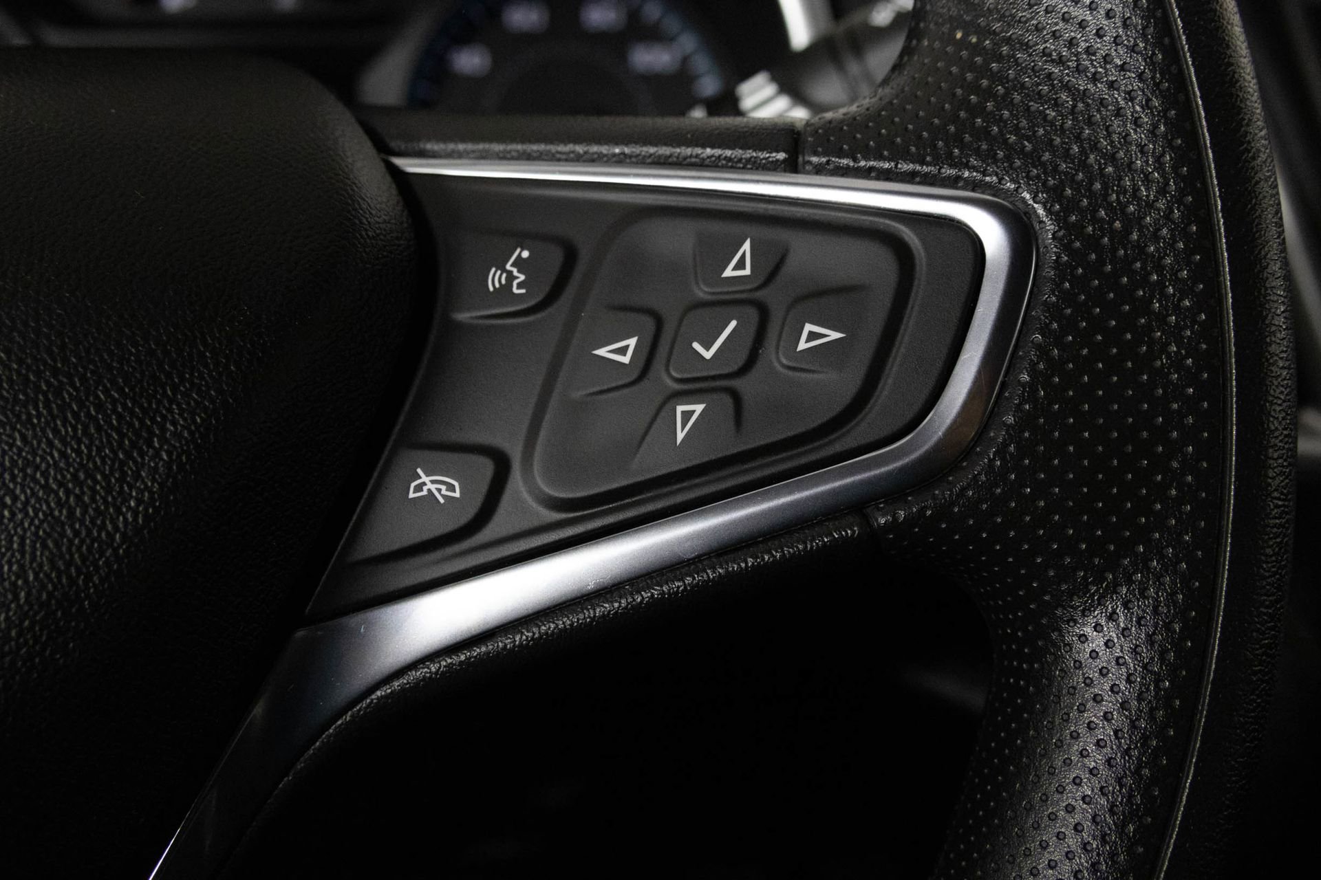 Used 2021 Chevrolet Malibu LS image 29