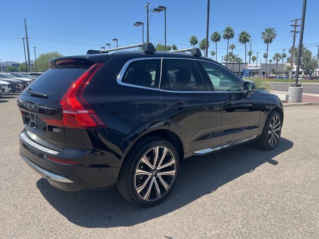Used 2023 Volvo XC60 B5 Ultimate w/ Climate Package AWD/4WD image 4