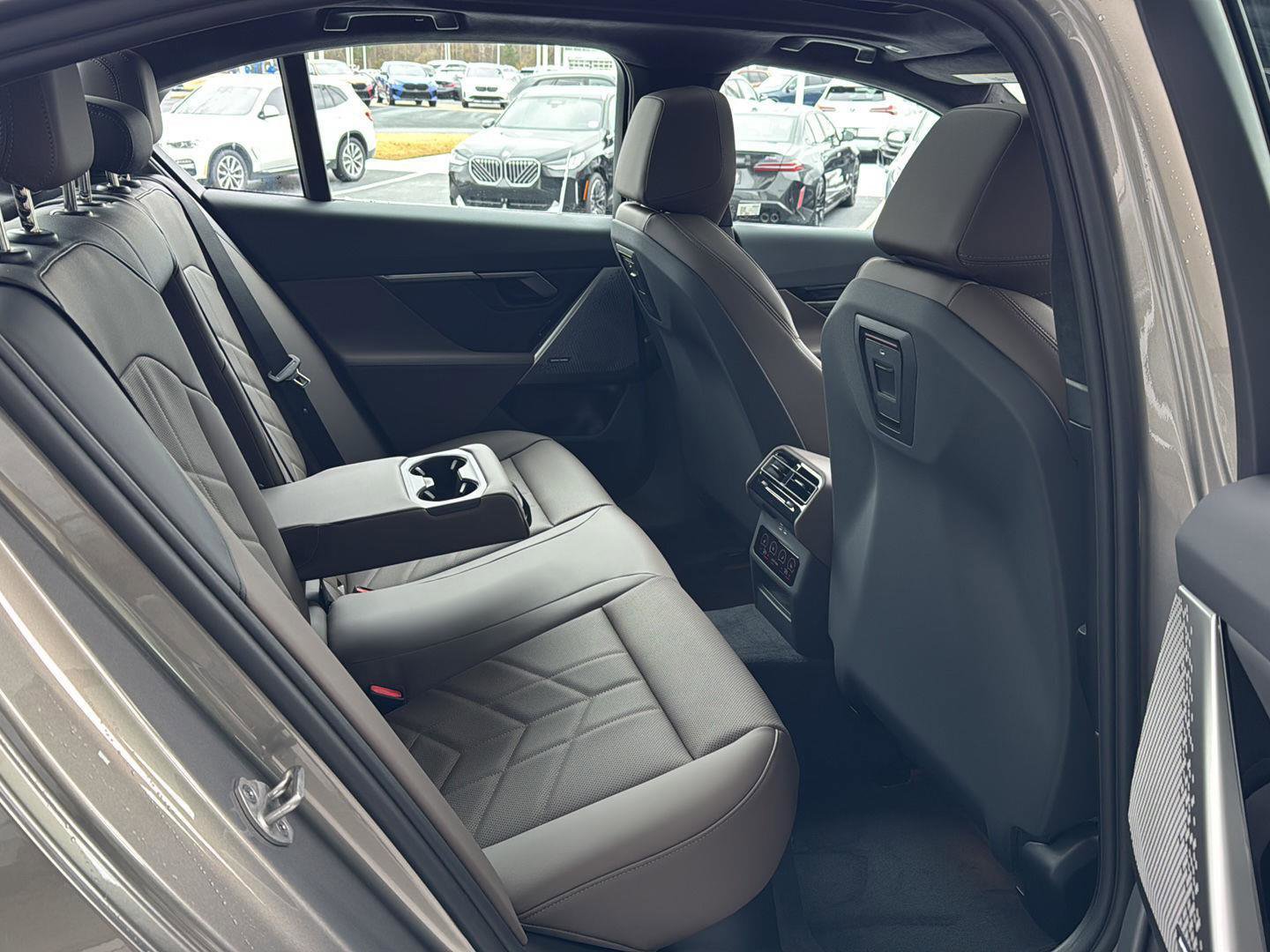 New 2026 BMW 540i xDrive w/ M Sport Package image 11