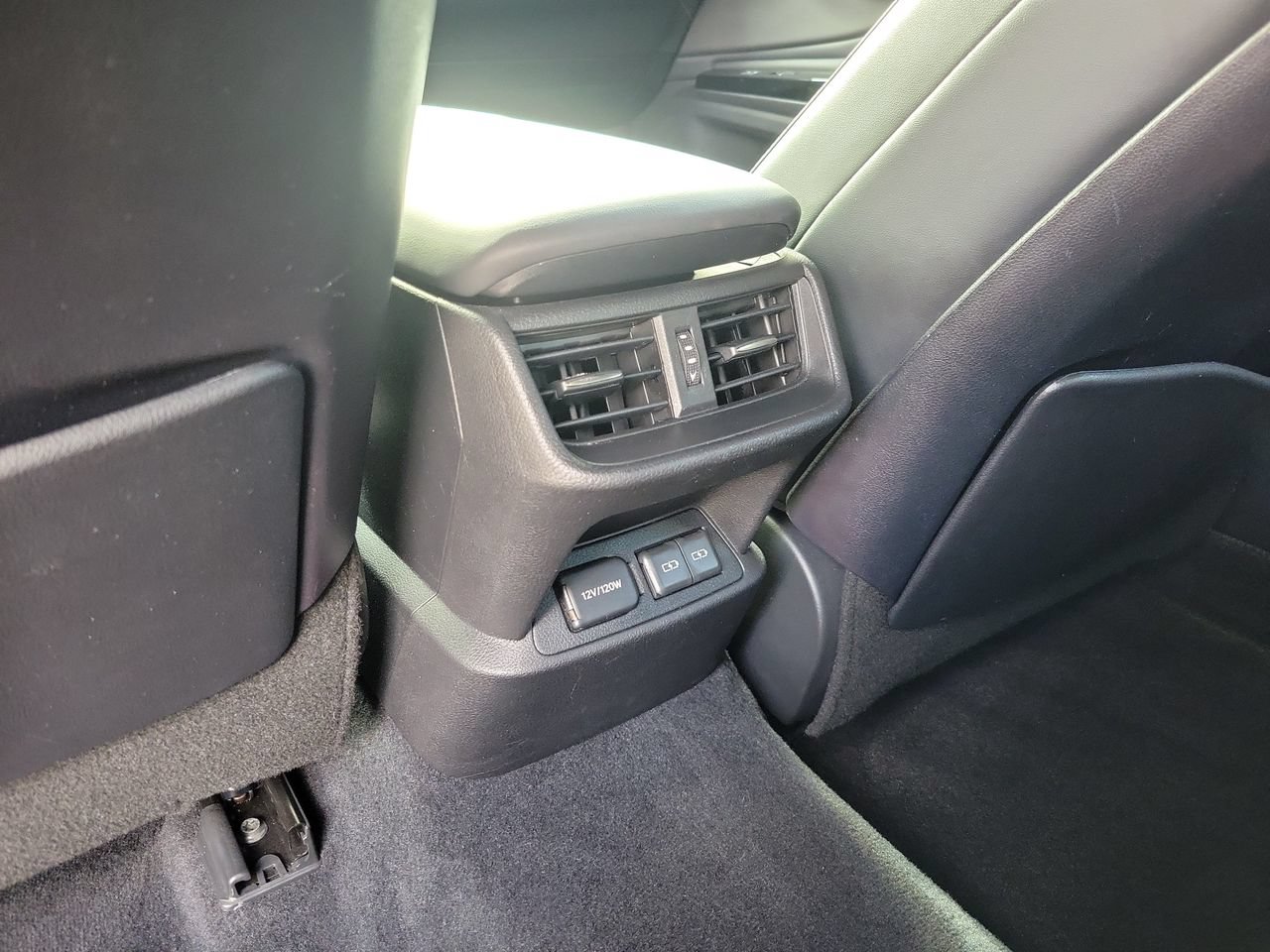 Used 2024 Lexus ES 350 F Sport w/ Accessory Package (Z2) FWD image 11