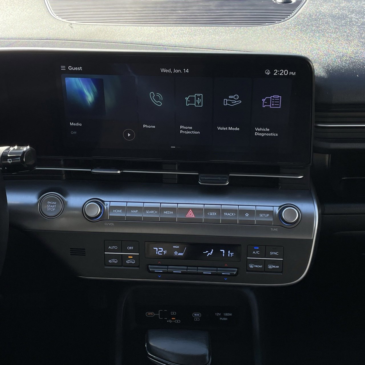 Used 2024 Hyundai Kona SEL image 17