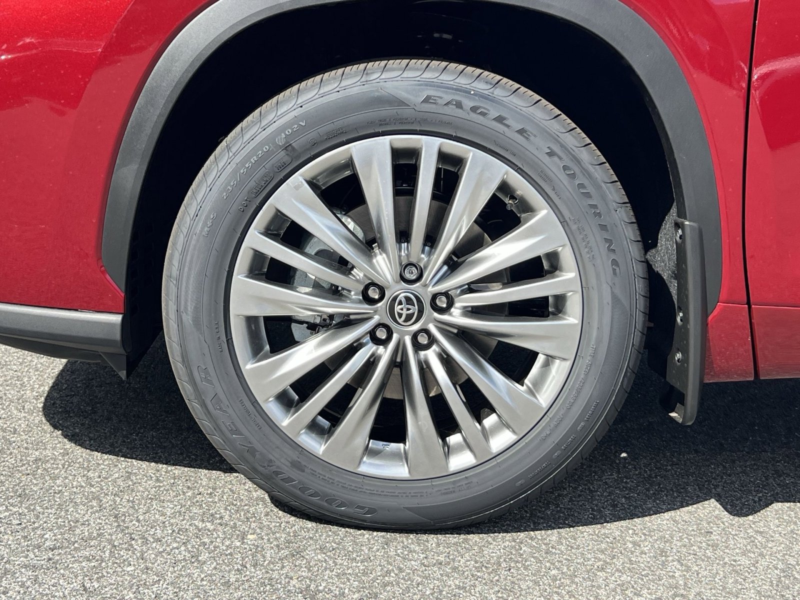 New 2025 Toyota Highlander Platinum image 5