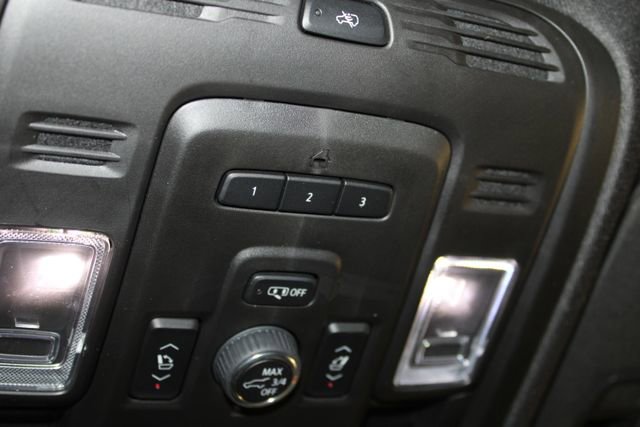 Used 2022 Cadillac Escalade Sport w/ Touring Package AWD/4WD image 33