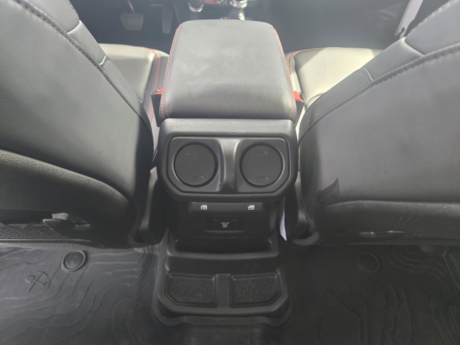 Used 2026 Jeep Wrangler Unlimited Rubicon AWD/4WD image 6