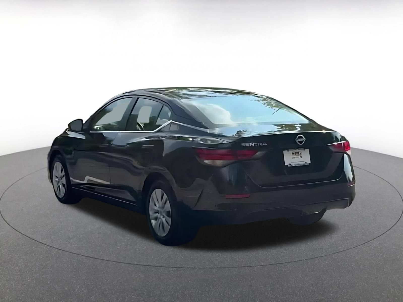 Used 2025 Nissan Sentra S FWD image 10