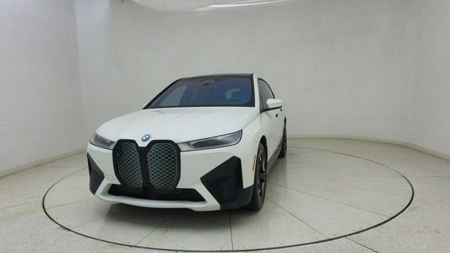 Used 2024 BMW iX xDrive50 w/ Premium Package AWD/4WD image 58