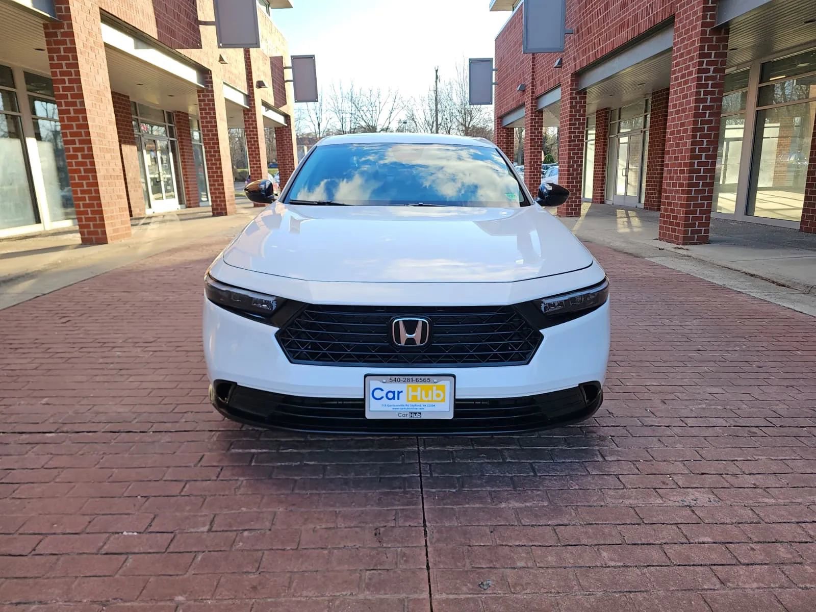 Used 2025 Honda Accord SE image 2