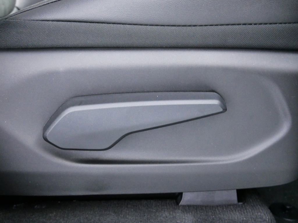 Used 2024 Jeep Grand Cherokee Altitude image 26