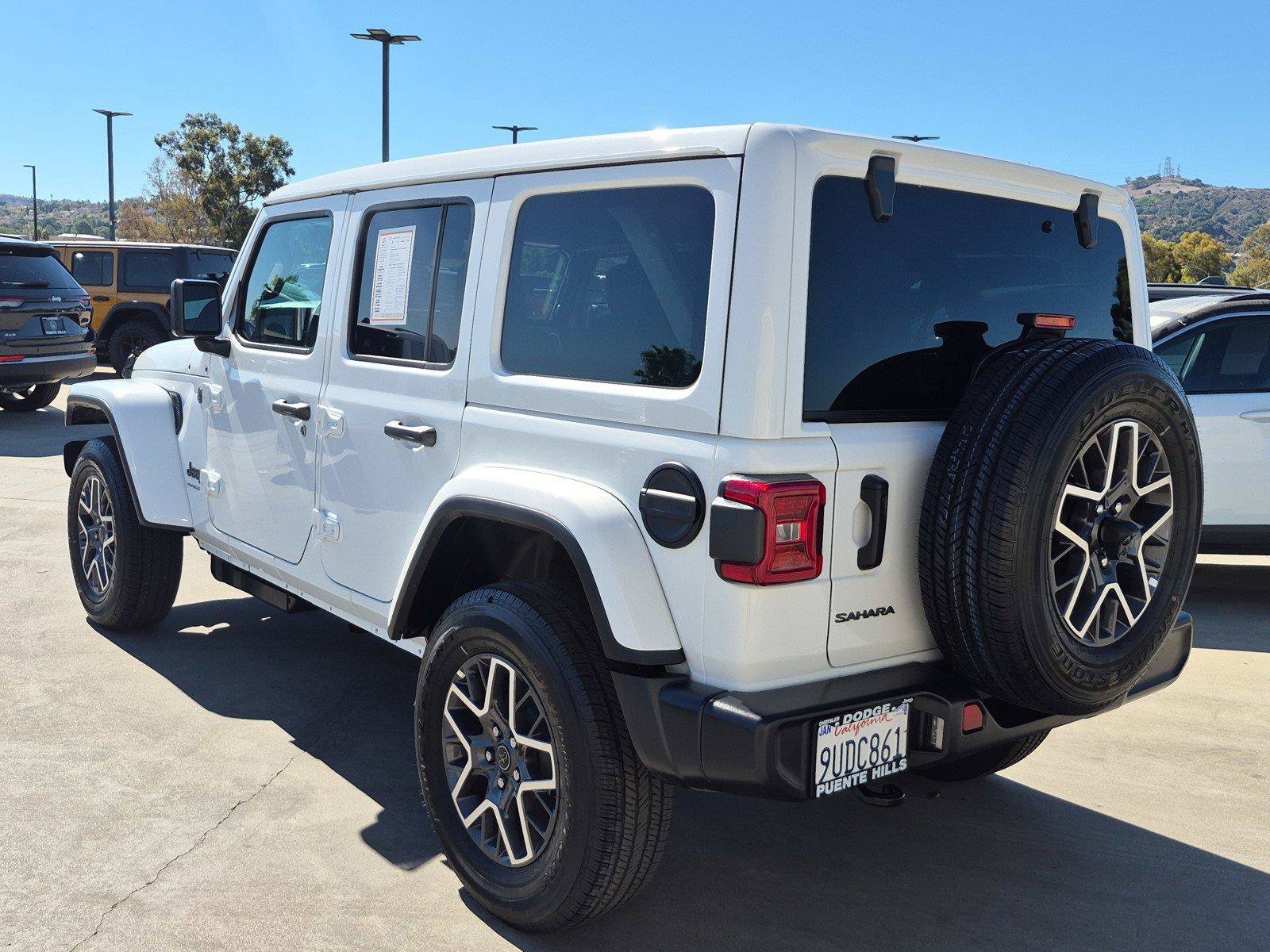 Certified 2026 Jeep Wrangler Unlimited Sahara AWD/4WD image 5