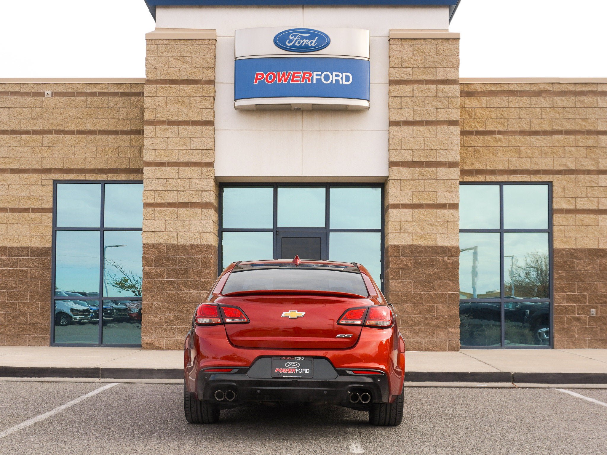 Used 2016 Chevrolet SS RWD image 7