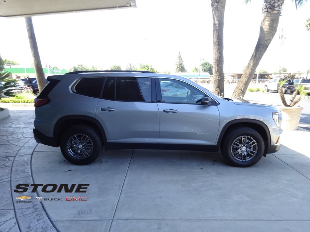 Certified 2025 GMC Acadia Elevation FWD image 8