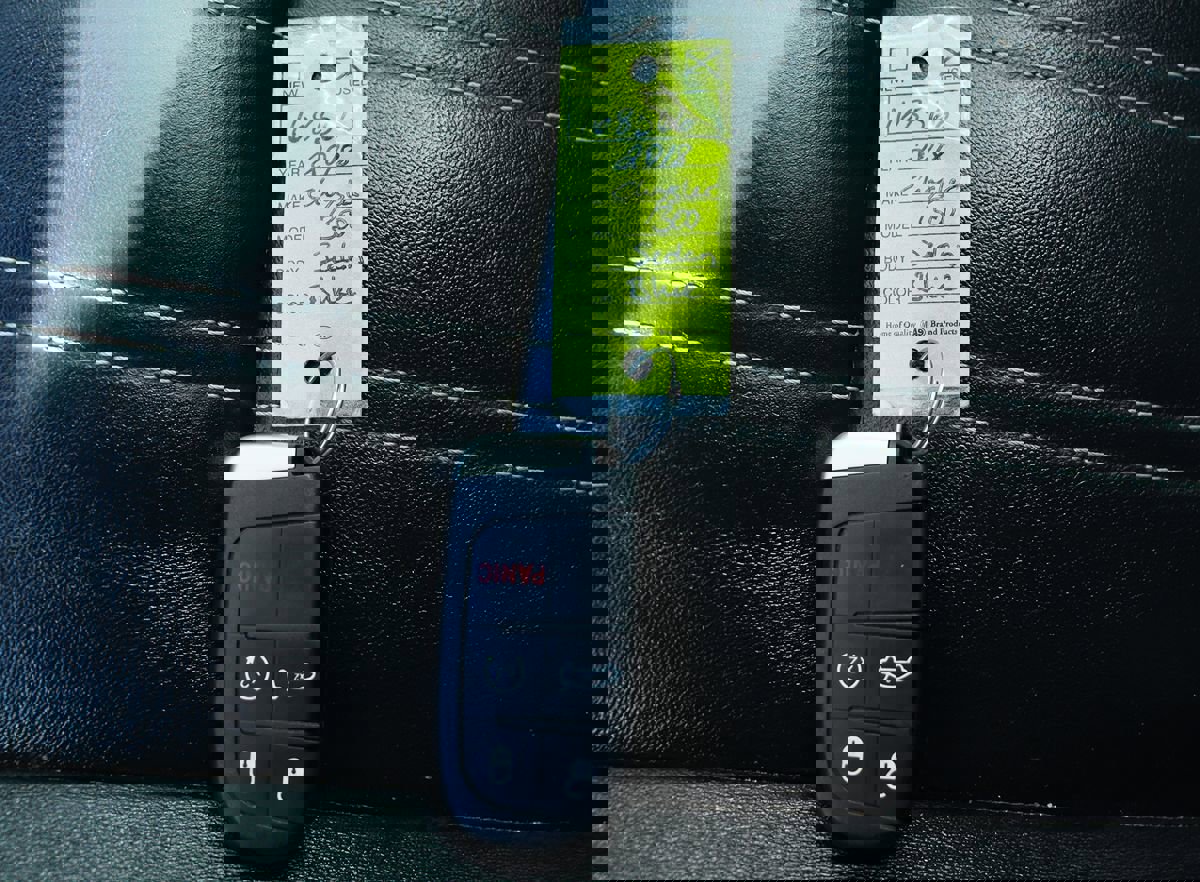 Used 2018 Chrysler 300 S image 58