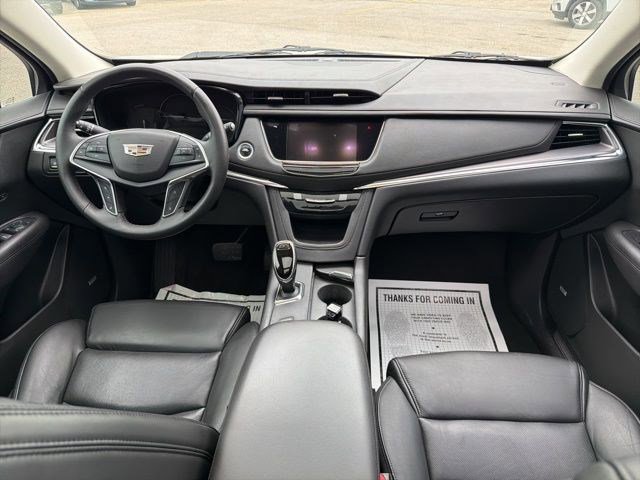 Used 2017 Cadillac XT5 Luxury w/ Driver Awareness Package AWD/4WD image 24