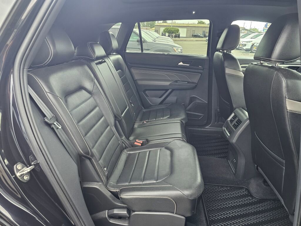 Used 2023 Volkswagen Atlas Cross Sport SEL Premium R-Line AWD/4WD image 13