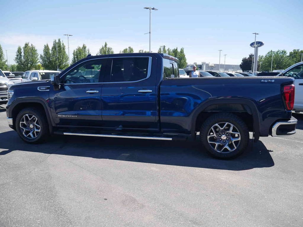 Used 2022 GMC Sierra 1500 SLT w/ SLT Premium Plus Package AWD/4WD image 21