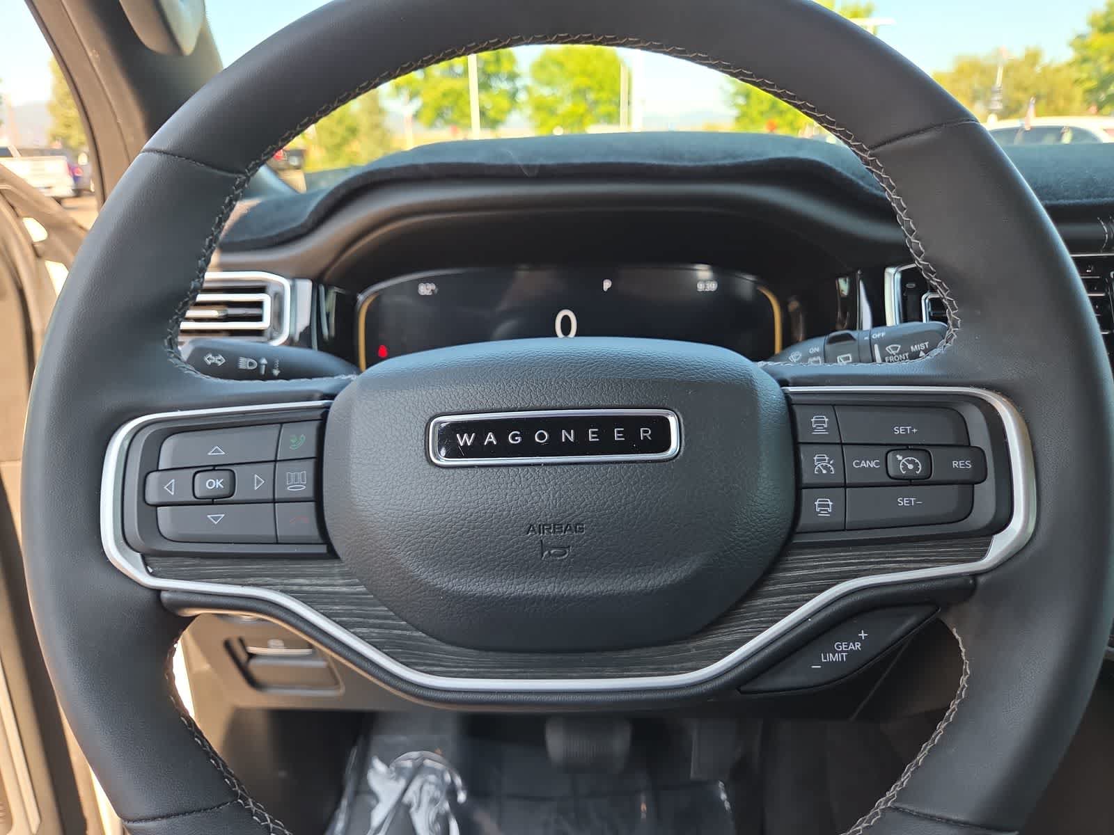 Used 2022 Jeep Wagoneer Series III AWD/4WD image 23