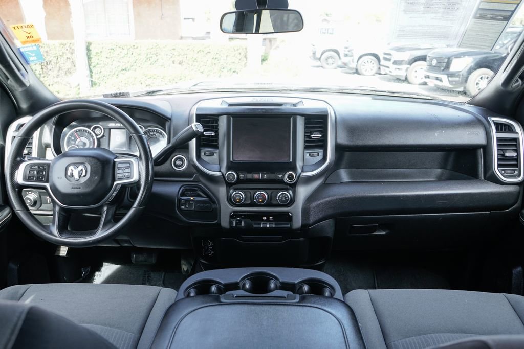 Used 2022 RAM 3500 Big Horn AWD/4WD image 25