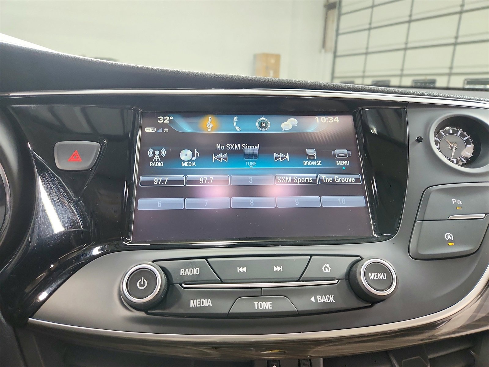 Used 2020 Buick Envision Preferred image 26