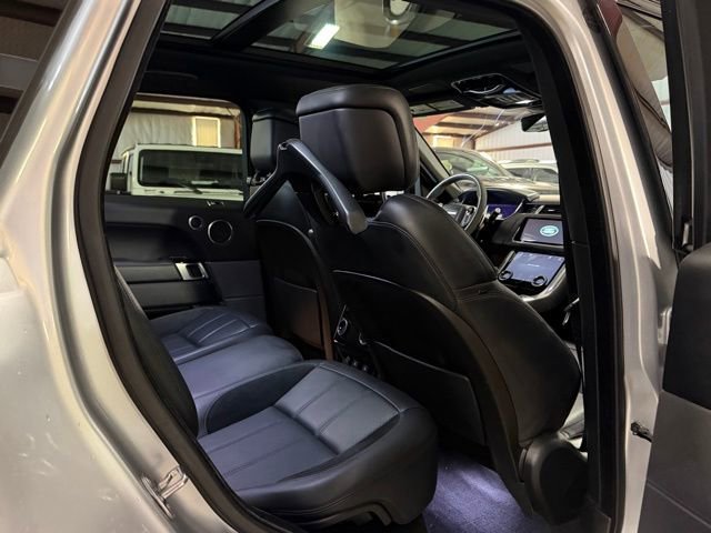 Used 2020 Land Rover Range Rover Sport HST AWD/4WD image 13