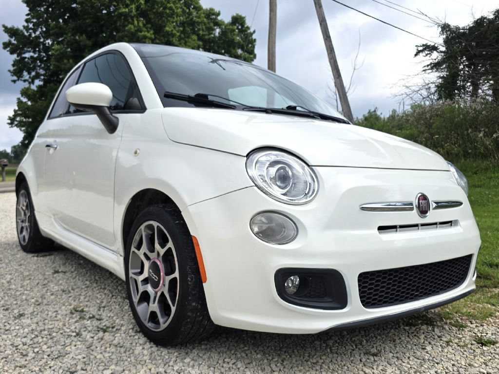 Used 2015 FIAT 500 Sport w/ Comfort/Convenience Group FWD image 11