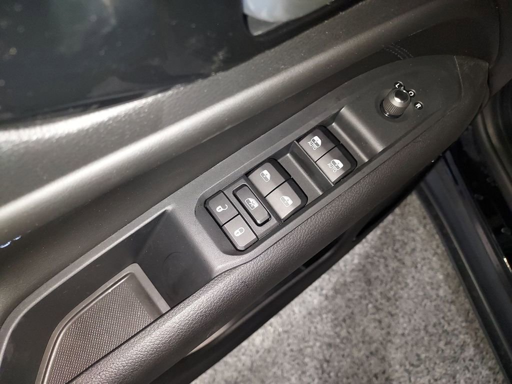 New 2026 Jeep Compass Latitude image 19