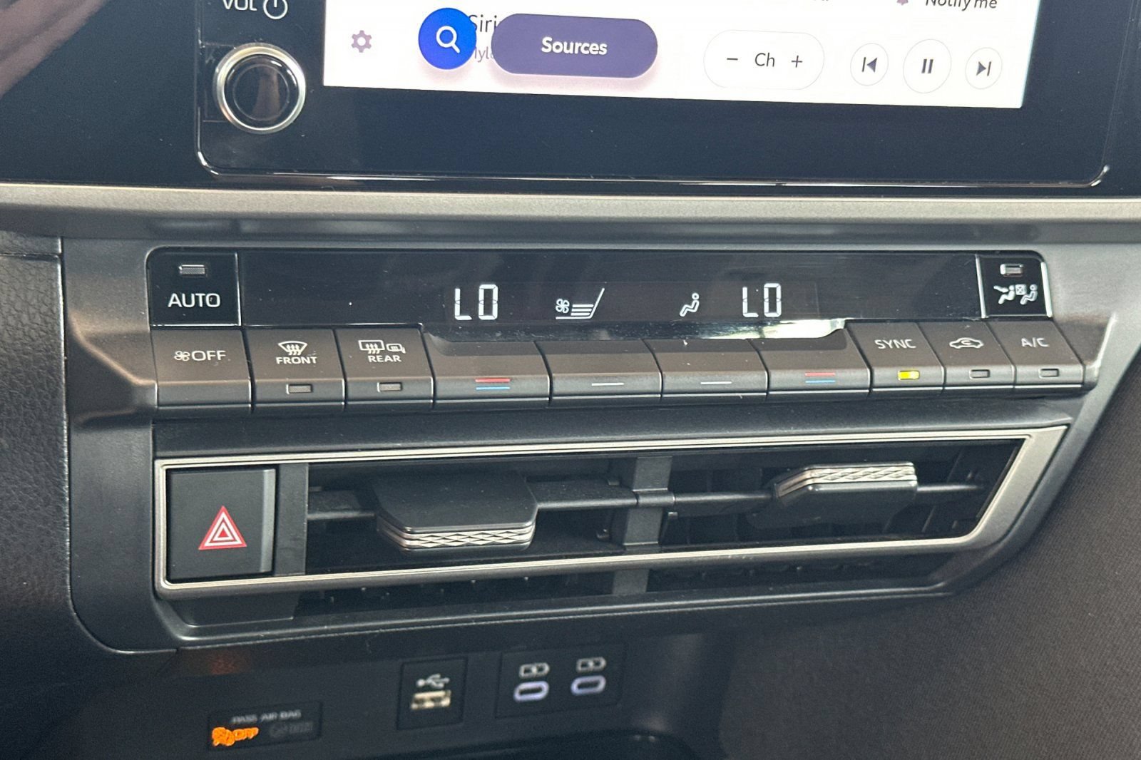 Certified 2025 Toyota Camry LE AWD/4WD image 23