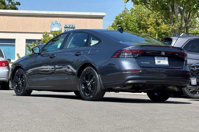 Used 2025 Honda Accord SE image 6