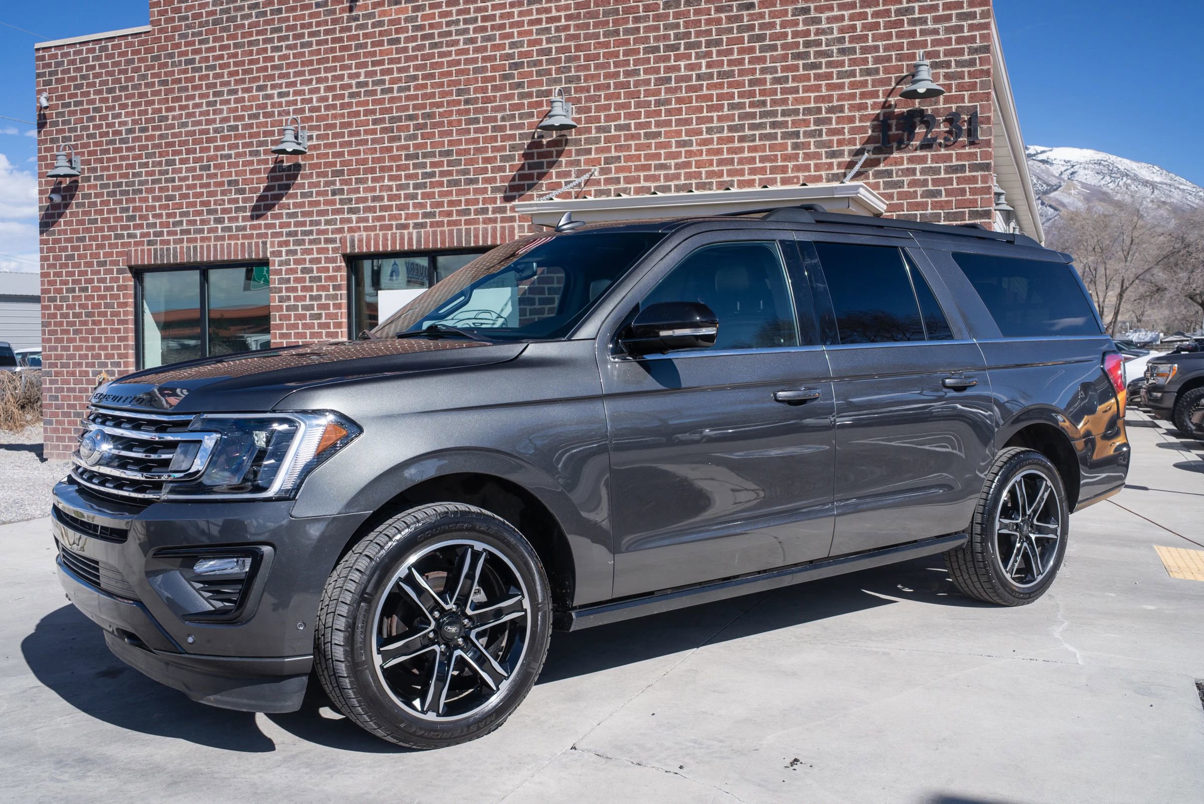 Used 2021 Ford Expedition Max Limited AWD/4WD image 1