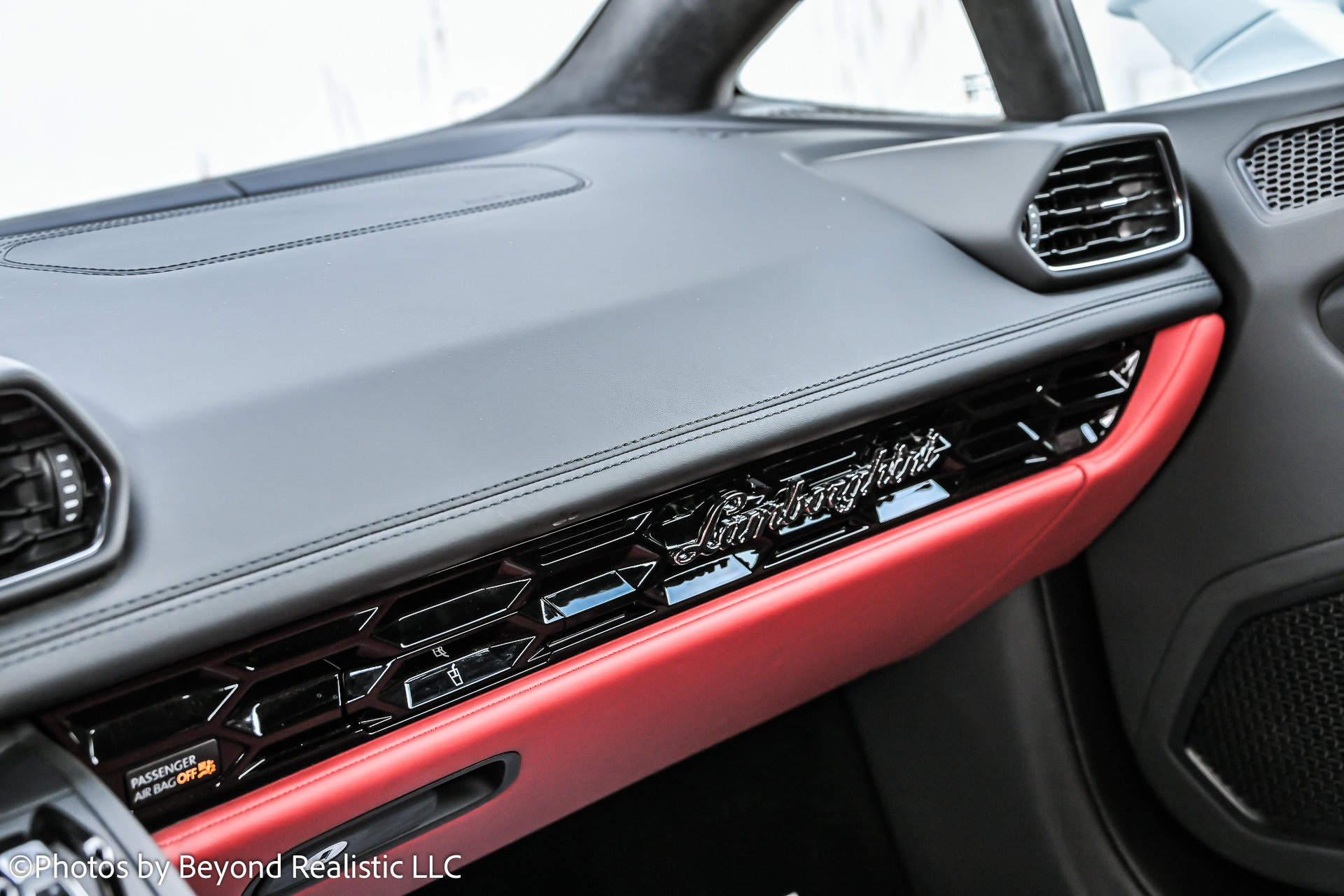 Used 2024 Lamborghini Huracan EVO image 42