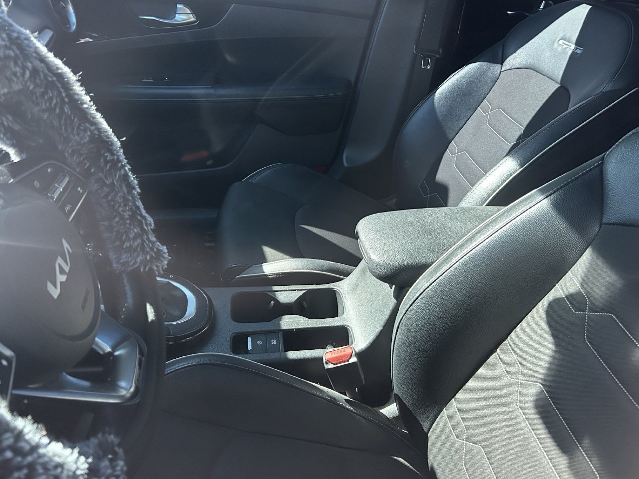 Used 2022 Kia Forte GT-Line w/ GT-Line Premium Package FWD image 10