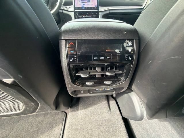 Used 2021 Jeep Grand Cherokee L Limited AWD/4WD image 16