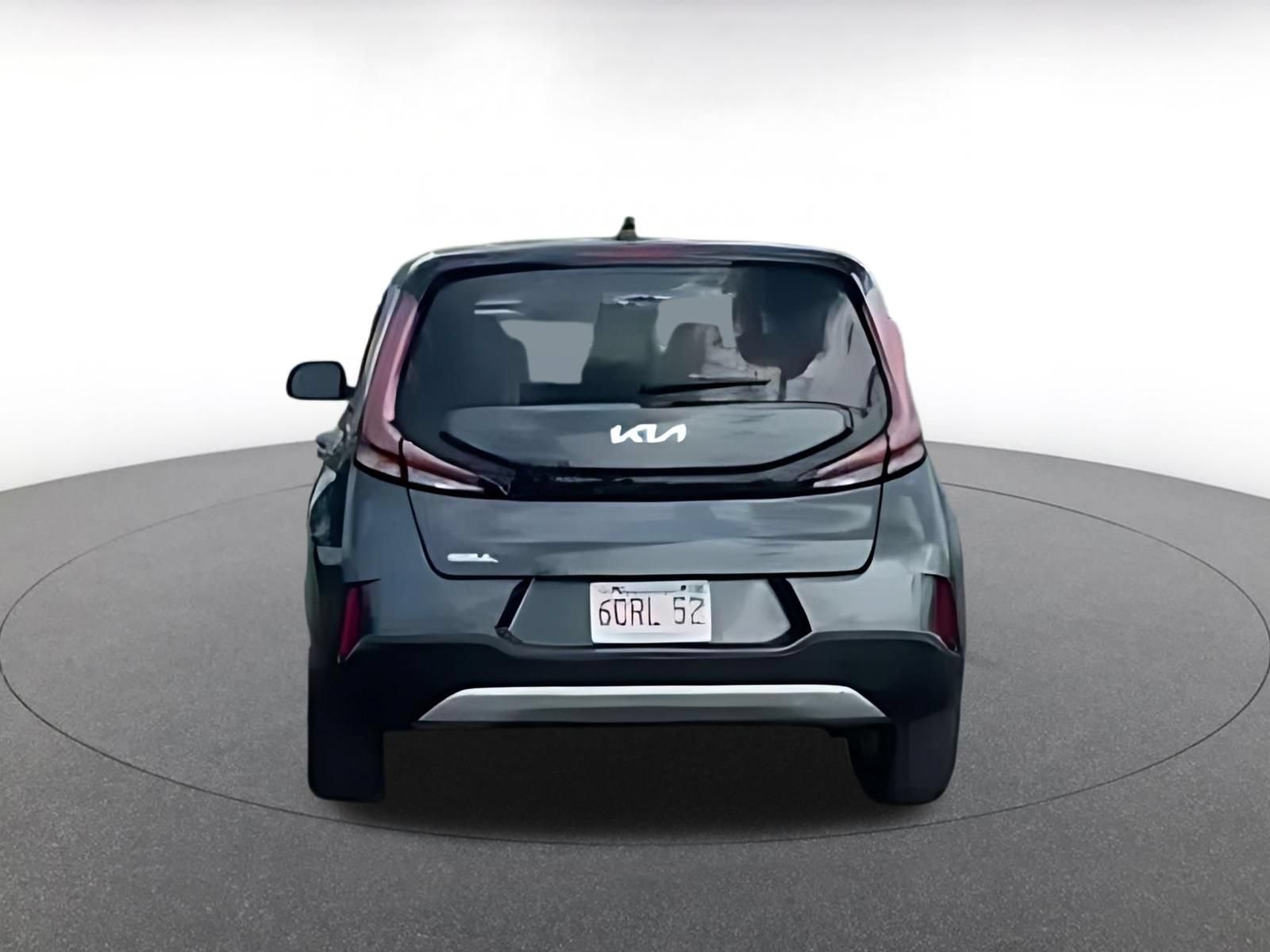 Used 2025 Kia Soul LX w/ LX Technology Package FWD image 11