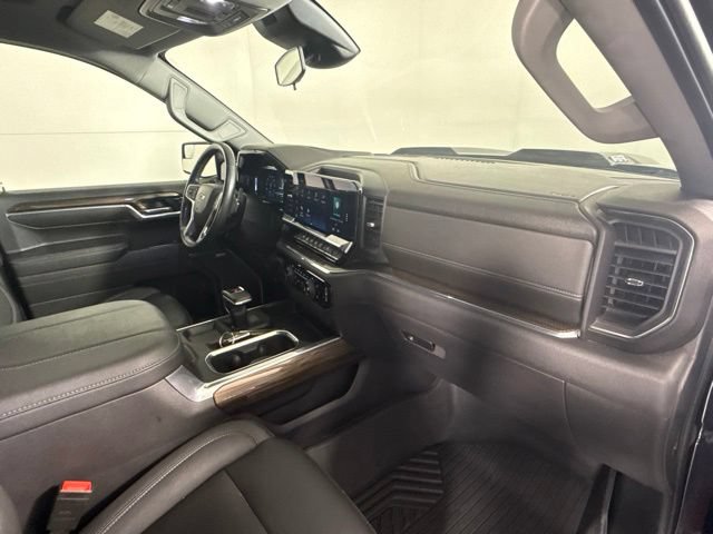 Used 2023 Chevrolet Silverado 1500 LT Trail Boss w/ Convenience Package II AWD/4WD image 33