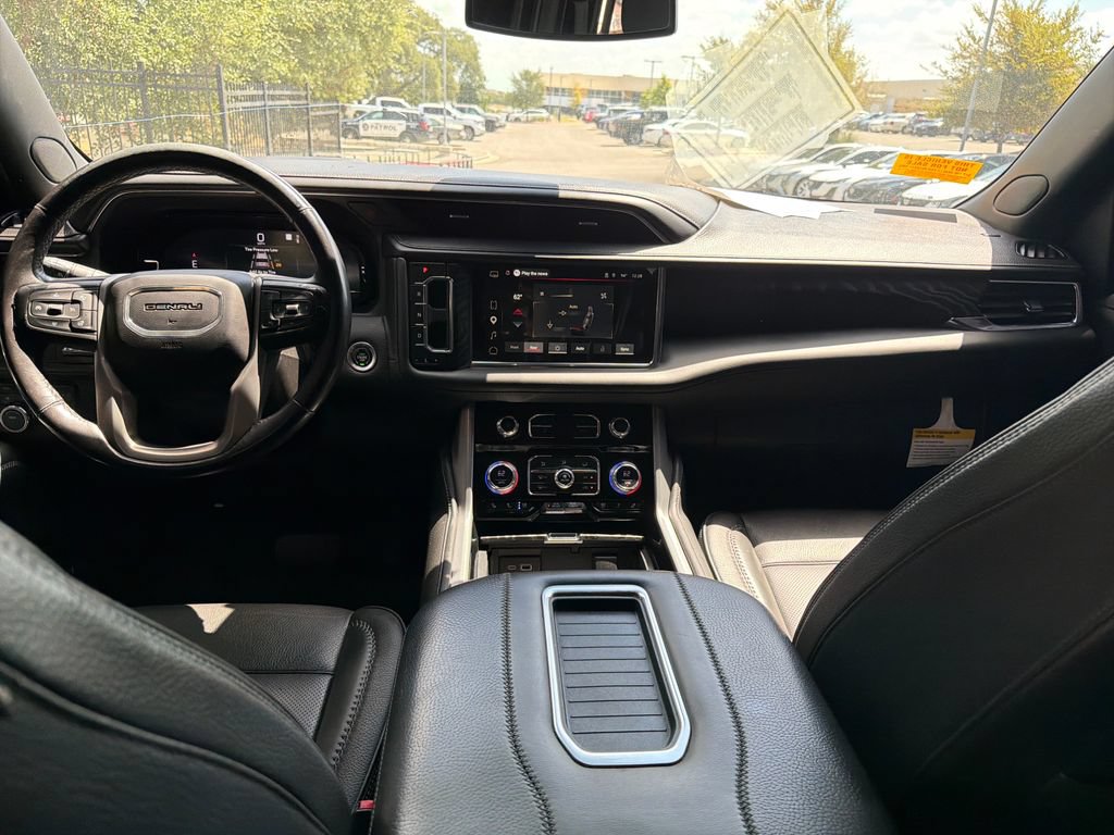 Used 2023 GMC Yukon Denali AWD/4WD image 33