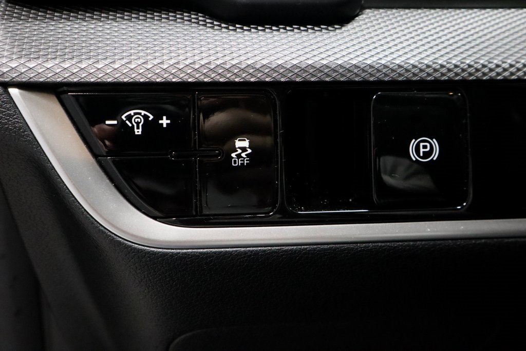 Used 2023 Kia Sportage LX image 27