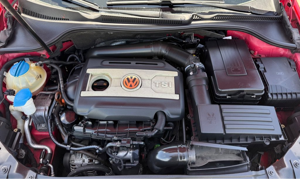 Used 2011 Volkswagen Golf 2-Door FWD image 21