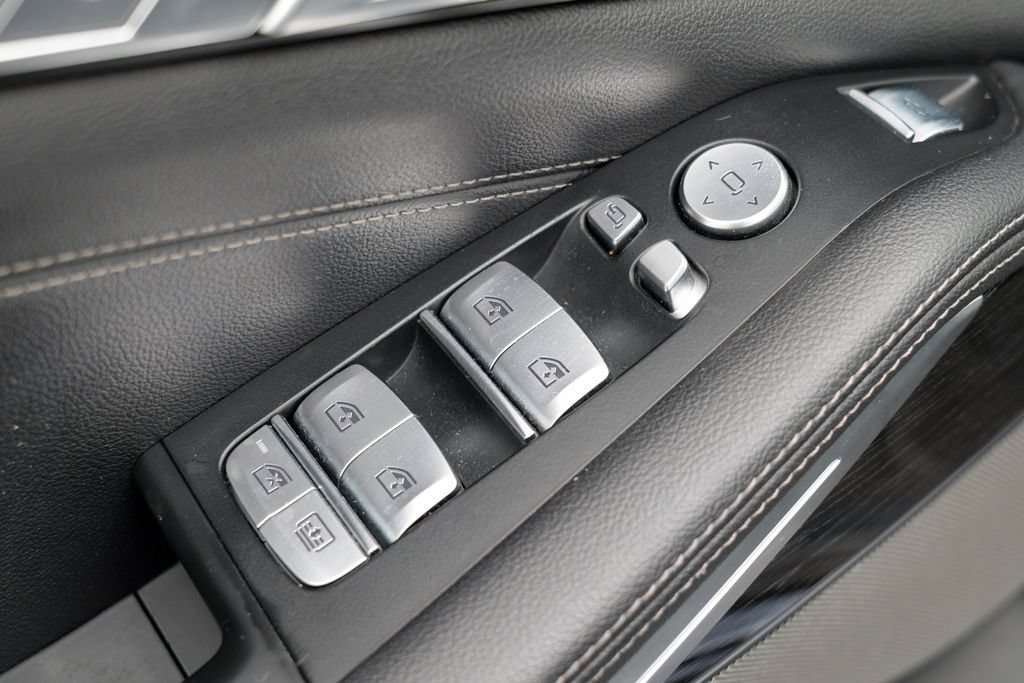 Used 2021 BMW X7 xDrive40i w/ M Sport Package AWD/4WD image 19