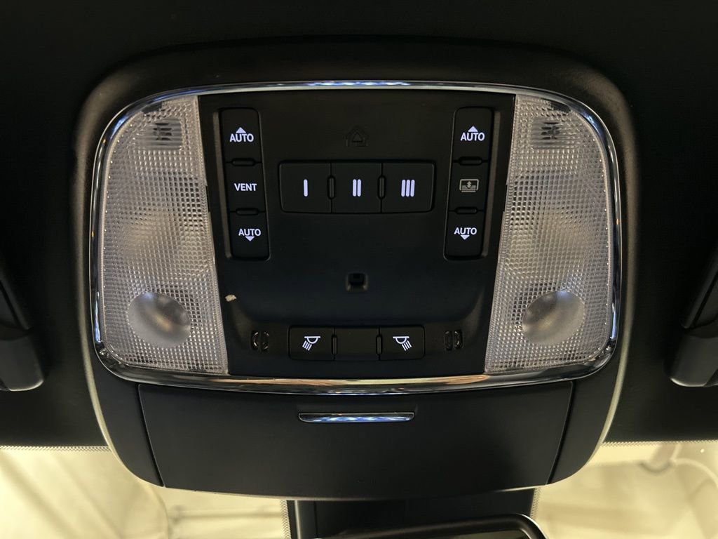 Used 2022 Chrysler 300 S w/ Comfort Group image 26