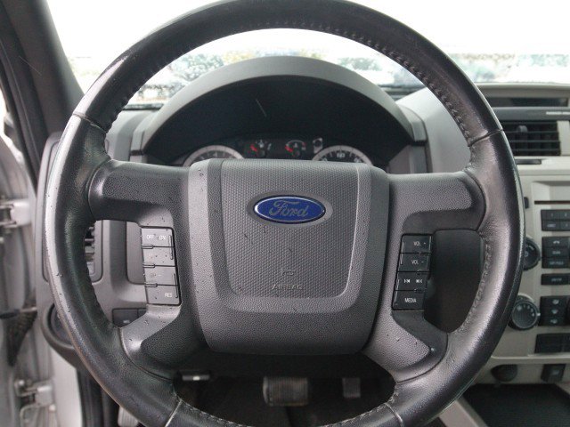 Used 2011 Ford Escape XLT AWD/4WD image 17