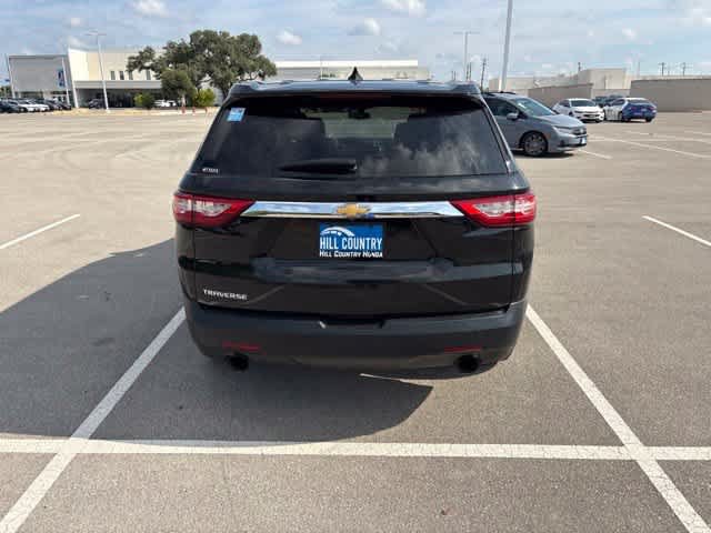 Used 2019 Chevrolet Traverse LS FWD image 4