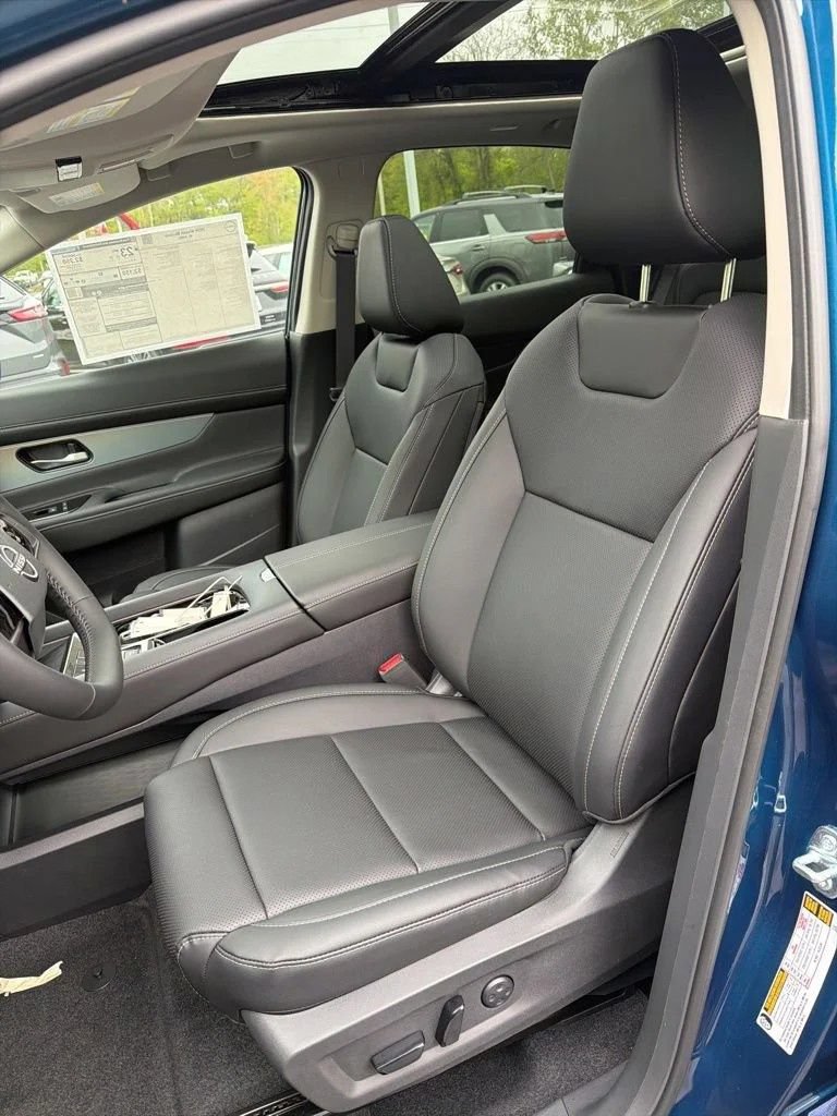 Used 2026 Nissan Murano SL w/ Comfort Package AWD/4WD image 23