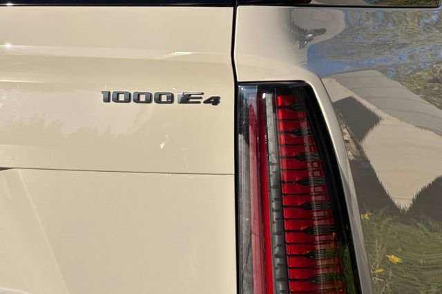 New 2026 Cadillac Escalade IQL Sport 1 w/ LPO, ONYX Package image 28