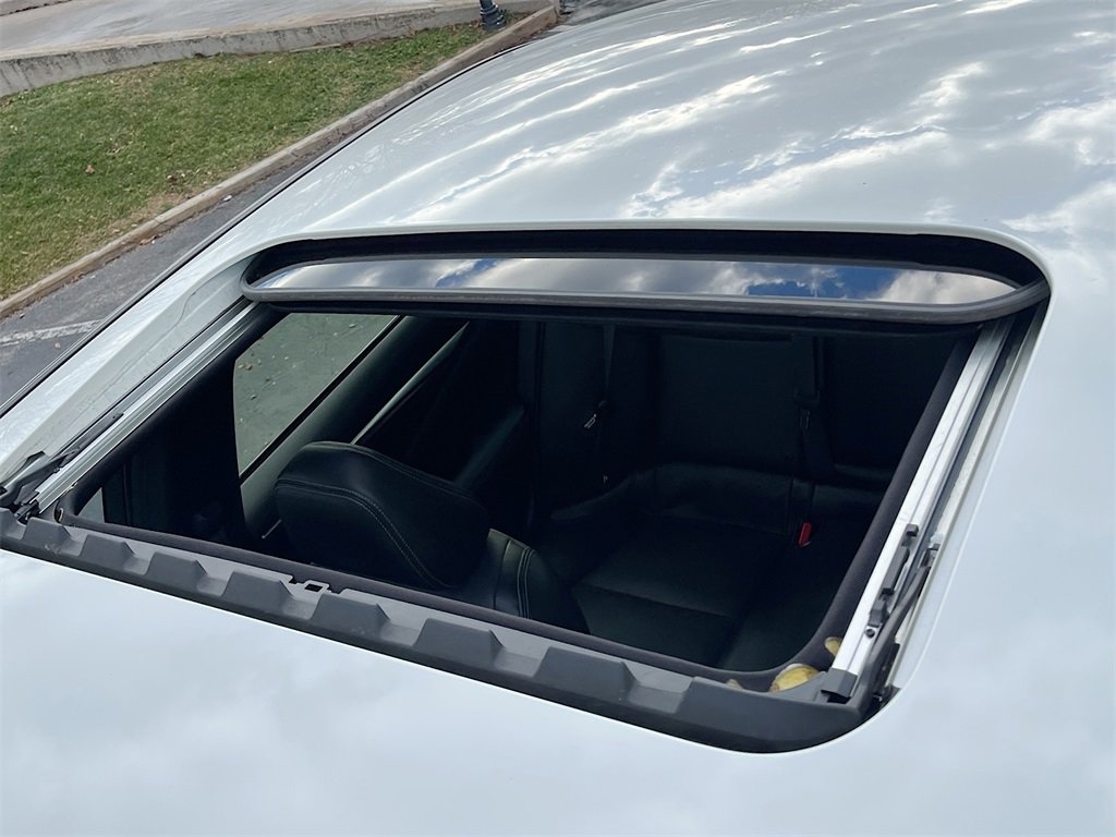 Used 2024 INFINITI Q50 Sensory image 23