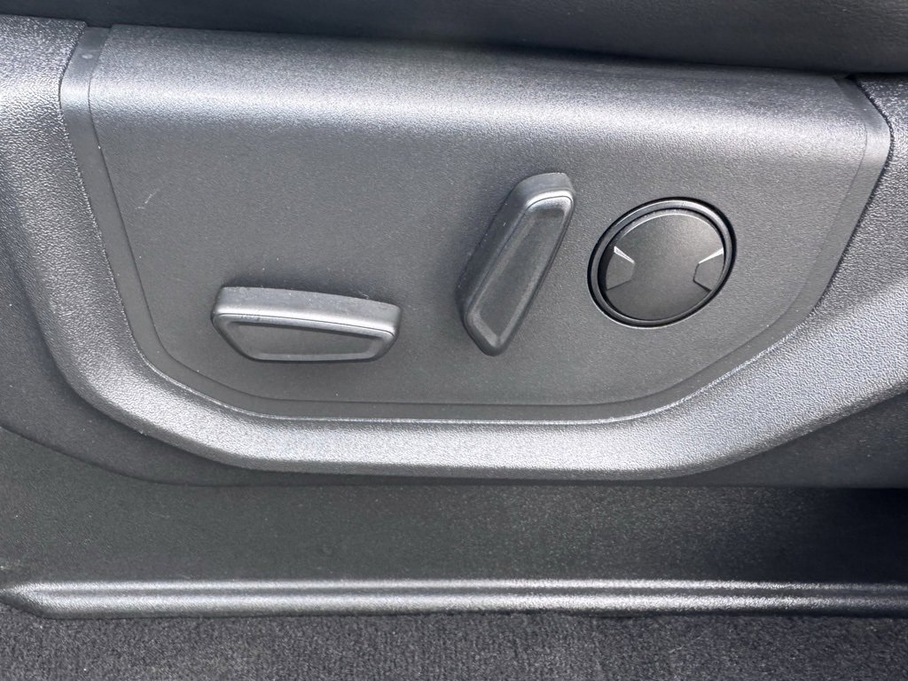 Used 2024 Ford Expedition Max XLT image 21