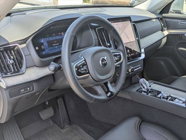 Used 2025 Volvo XC90 T8 Ultra w/ Protection Package Premier image 12