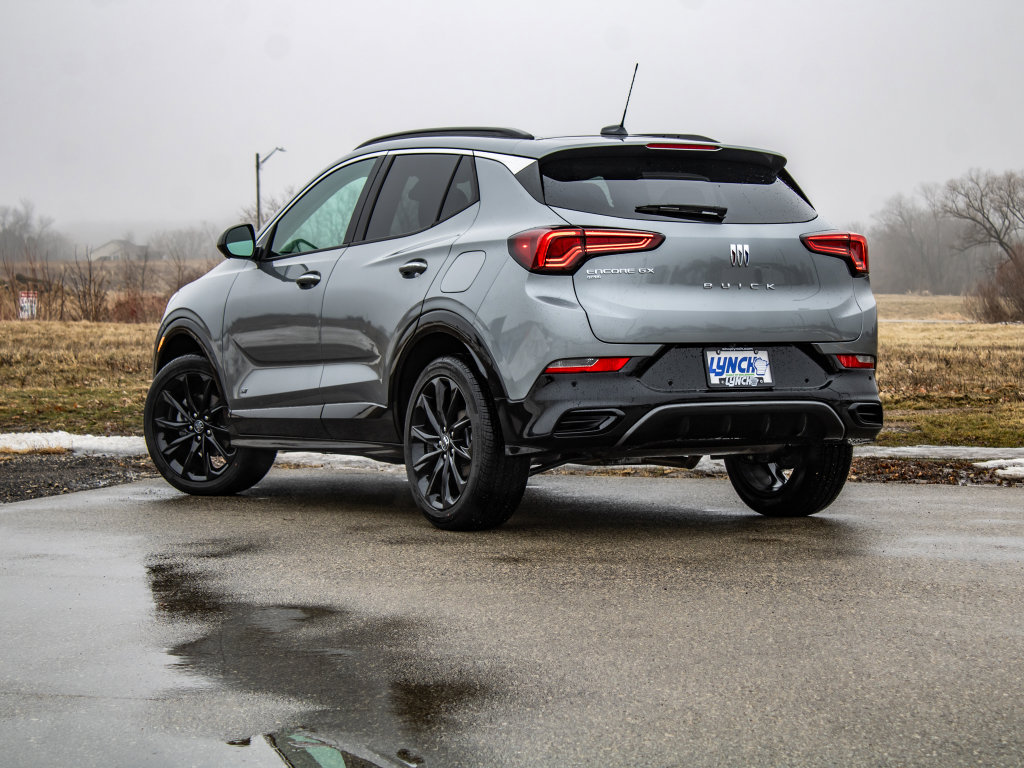 Used 2026 Buick Encore GX Sport Touring w/ Advanced Technology Package image 12