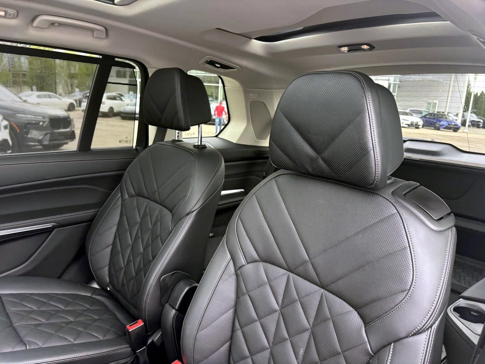 Used 2026 BMW X7 xDrive40i w/ Premium Package AWD/4WD image 26