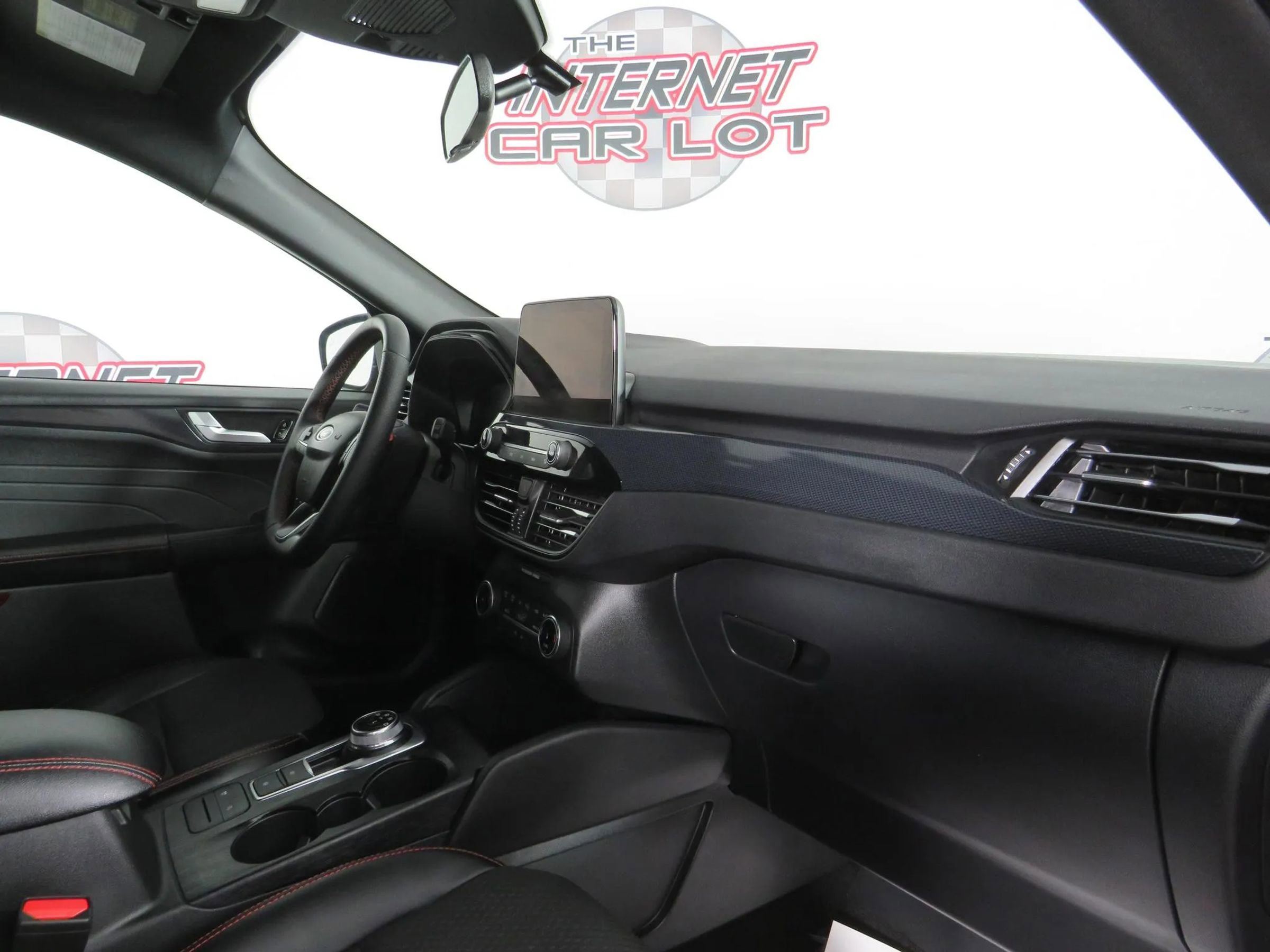 Used 2024 Ford Escape ST-Line FWD image 12
